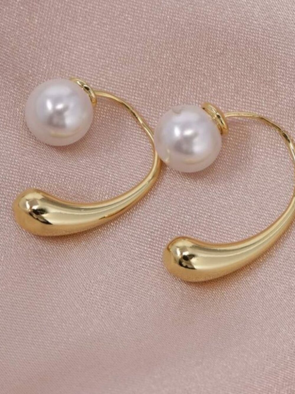 Gold PearlDrop Hoop Earrings M680